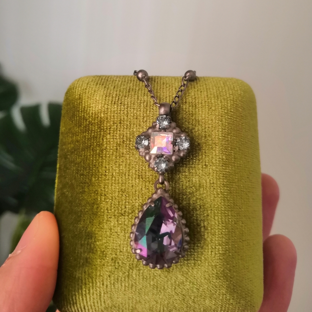 Sorrelli crystal necklace